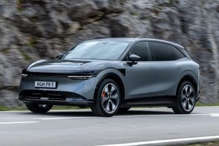 Mercedes rozebral čínské SUV s dojezdem 1 000 km: „Je to jako chůze po tenkém ledě.“